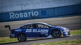 Number one. Agustín Canapino es el hombre a batir en el inicio del TC2000 en Rosario. Metió primero al Cruze.