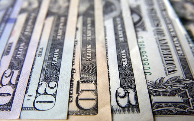El dólar sube empujado por las derivaciones del Brexit