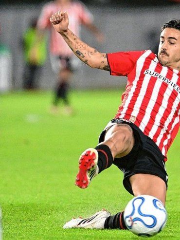 Estudiantes empató con Flamengo en un duelo de alto voltaje