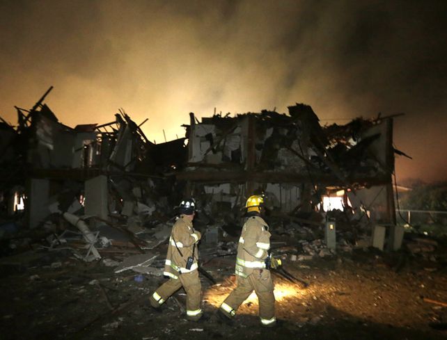 Así quedó la planta de fertilizantes tras el estallido de esta madrugada. (Foto Reuters)
