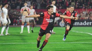 Mata Pérez cambiaría de aire y se iría de Newells a Porto.