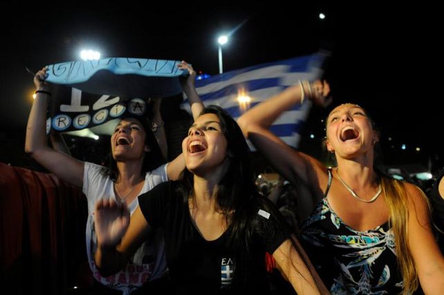 Gimena Christou fue elegida anoche como nueva reina de Colectividades