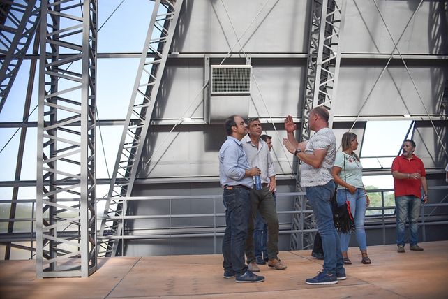Obras de infraestructura e inversiones privadas consolidan la zona de los boliches en la 168