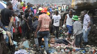Al menos 17 muertos por un alud de basura en Mozambique
