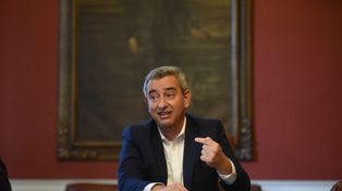 Para Javkin, el domingo se ponen en juego dos modelos y ligó a su rival Monteverde con la concepción política del kirchnerismo.
