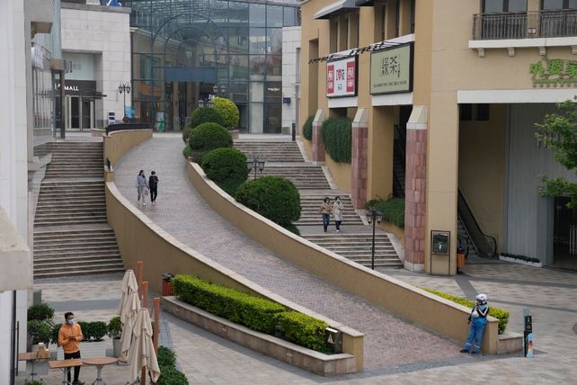 La OMS afirmó que la política china de cero Covid es insostenible