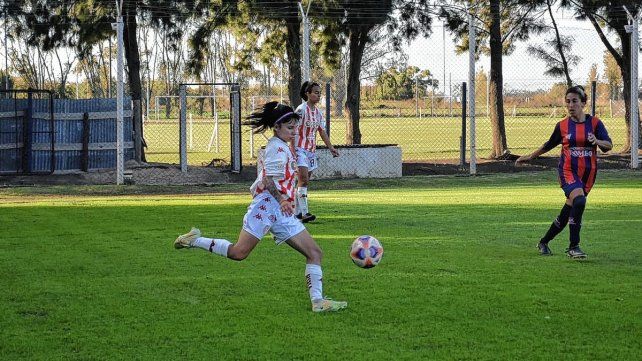 Unión recibirá a San Martín (Burzaco) con la consigna de ganar para quedar como puntero en su zona.