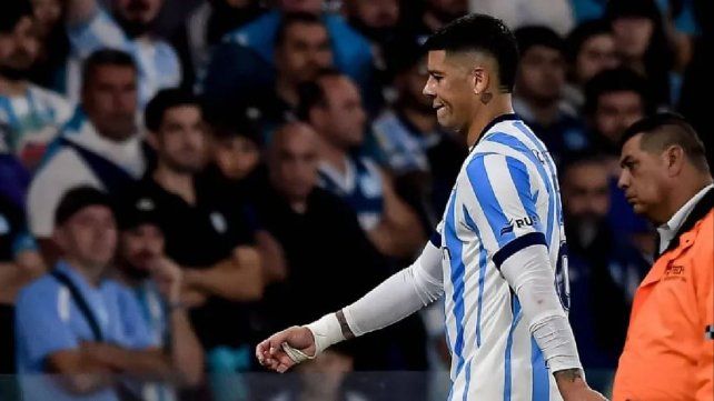 Durísima suspensión e incertidumbre por el futuro de Rojo en RacingDurísima suspensión e incertidumbre por el futuro de Rojo en Racing