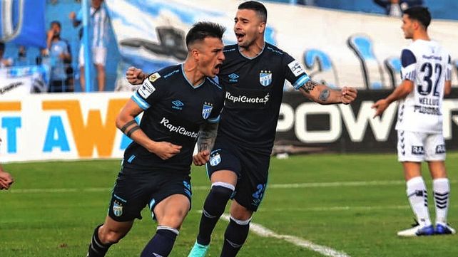 Atlético Tucumán derrotó a Gimnasia y se sumó al lote de los de arriba.