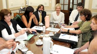 La provincia prometi&oacute; pagar los d&iacute;as de paro y habr&iacute;a un principio de acuerdo