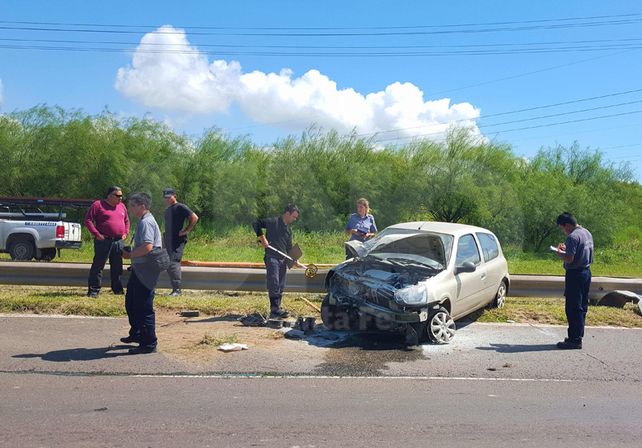 Una mujer resultó herida tras chocar una columna de luz en la circunvalación oeste