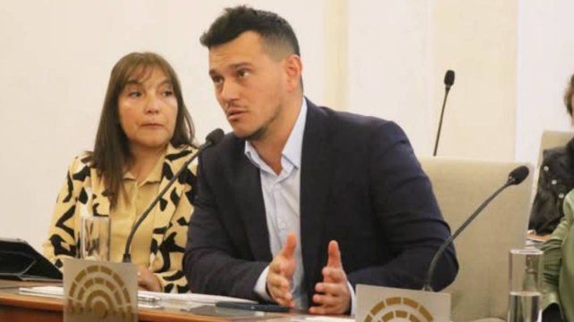 Piden conocer cuánto cobra Lali por presentarse en la Fiesta del Mate