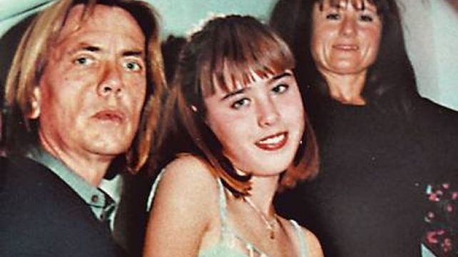 Natalia y sus papás. La chica murió en mayo de 2000. Sus padres tras un largo proceso fueron absueltos por el beneficio de la duda.