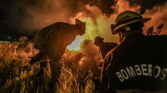 Incendios en Chubut: Santa Fe alista 50 brigadistas y espera el pedido formal para intervenir