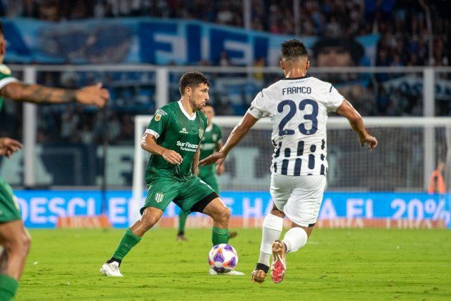 Banfield buscará dar otro paso hacia la salvación en su visita a Talleres