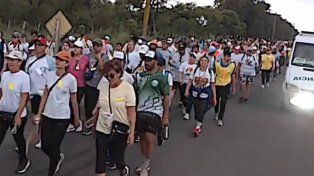 Peregrinación de los Pueblos: miles de fieles avanzan bajo el lema Con María