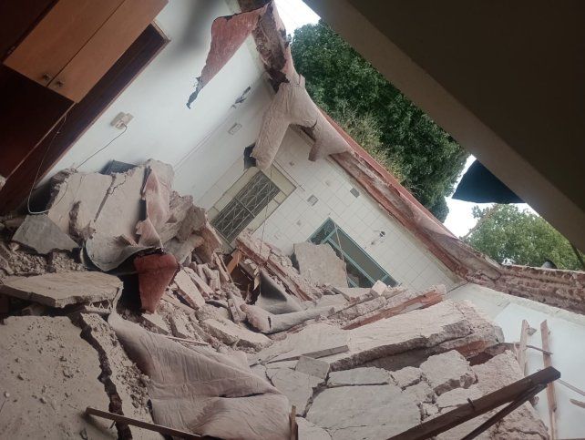 El derrumbe ocurrió este viernes en Larrea al 400.