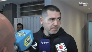 Juan Román Riquelme quiere saber si a Carlos Bianchi le interesaría dirigir a Boca.