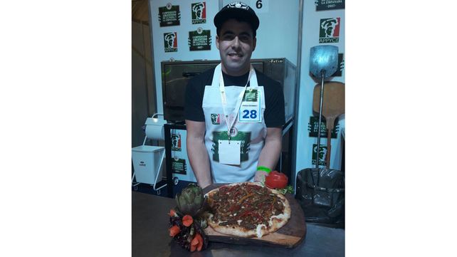 Un pizzero de Paraná representó a la provincia en un concurso nacional y ganó