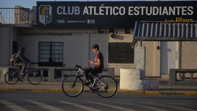 Con más bicicletas en las calles llegó la hora de ordenarlas