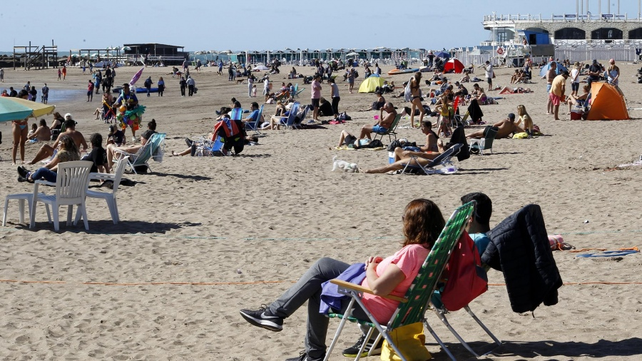 El otpño marplantense ofrece unas playas a pleno sol. El ingreso era intenso este jueves: 2100 autos por hora por la Autovía 2.