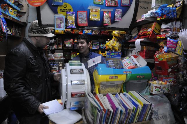 Los kiosqueros santafesinos pedirán extender el horario de venta de alcohol