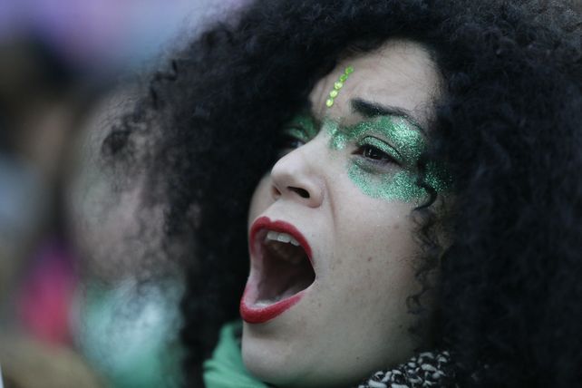 La ley de aborto legal obtuvo la media sanción de la Cámara de Diputados