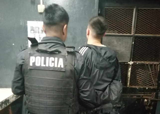 El joven detenido en la pilchería de Santa Fe al 2900.
