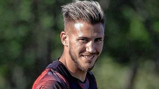Colón desea negociar un nuevo préstamo por Gonzalo Piovi, pero Fernando Gago lo quiere observar y luego decidir si se queda en Racing o es negociado.