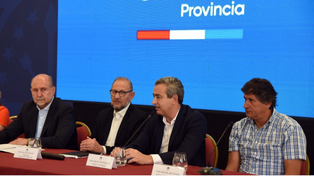 Javkin durante la conferencia de prensa donde se &nbsp;anunció un paquete de obras integrales para Rosario.