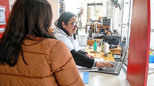Nuevo régimen municipal simplifica las habilitaciones comerciales y agiliza el inicio de actividades.