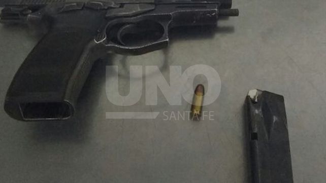 Persiguieron y detuvieron a dos hombres armados en Alto Verde
