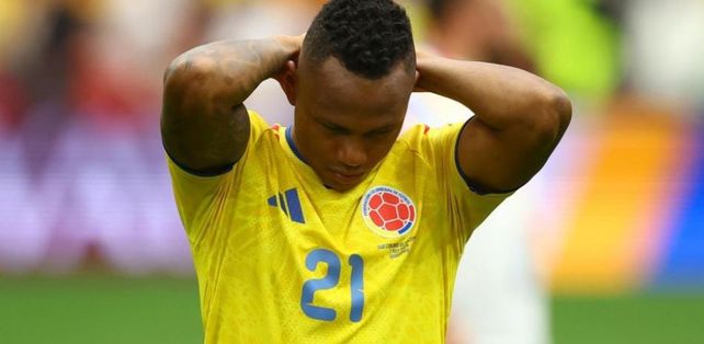 En el partido ante Suiza, Campaz malogró una situación clara y por eso recibió amenazas que le hicieron vivir malos momentos.