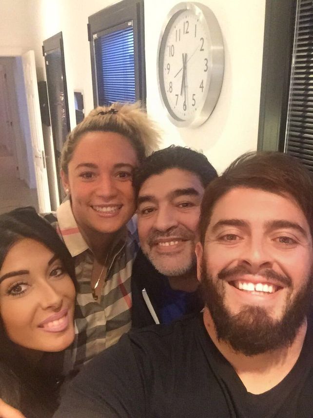 Diego Maradona está en Roma para jugar el Partido por la Paz con su hijo