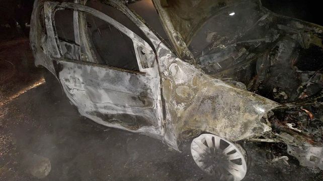 El auto apareció en la zona de Uriburu y Las Palmeras.&nbsp;