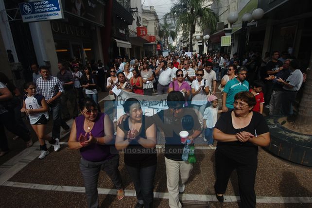 Justicia, fue lo que reclamaron los santafesinos en la Peatonal