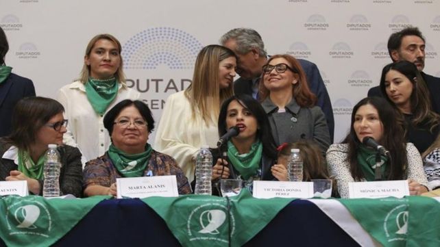 Persistencia. La diputada Victoria Donda vuelve a promover la ley.