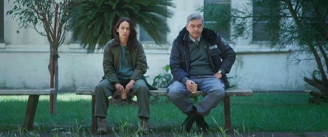 Jazmín Stuart y César Bordón, en una escena de 
