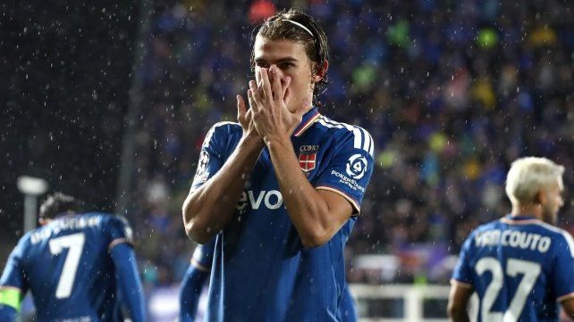 Show de Nico Paz en la goleada del Como sobre el Manchester United