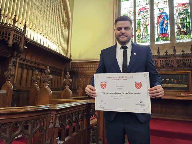 El Dr. Gonzalo Rodríguez recibió un importante título en la Universidad de Oxford