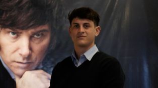 Un concejal libertario quiso denigrar a municipales y se le volvió en contra