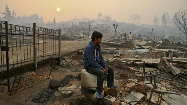 Las imágenes más estremecedoras de los incendios forestales en Chile