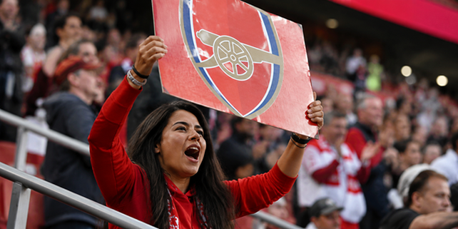 Arsenal lleva su defensa al examen europeo