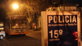 Balearon el frente de la comisaría 15ª