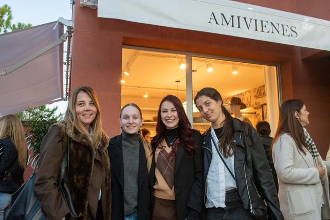 Fernanda Lavecchia, Francesca Fucci, Sofia Zanuttini y Delfi Granados