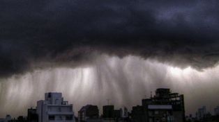 El parte meteorológico renueva el alerta por tormentas fuertes