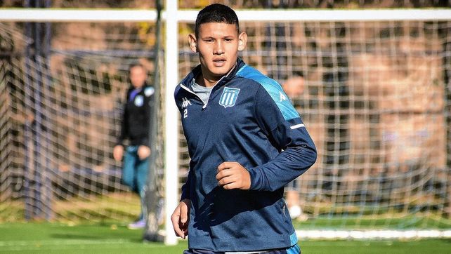 Cáceres se recupera en Racing y podría ser titular ante Boca