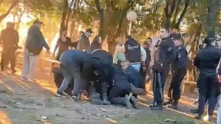 El titular de Sportivo Las Parejas tras el ataque al policía: Fue un acto de salvajismo