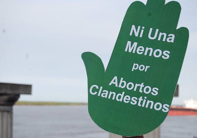 Regulan por ley los abortos no punibles