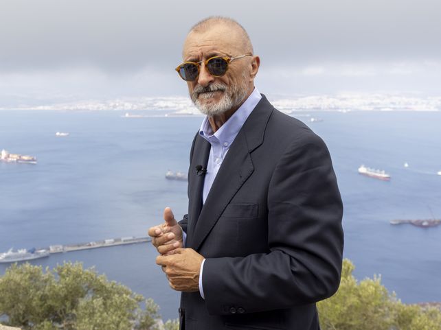 El&nbsp; brillante escritor español Arturo Pérez Reverte.&nbsp;